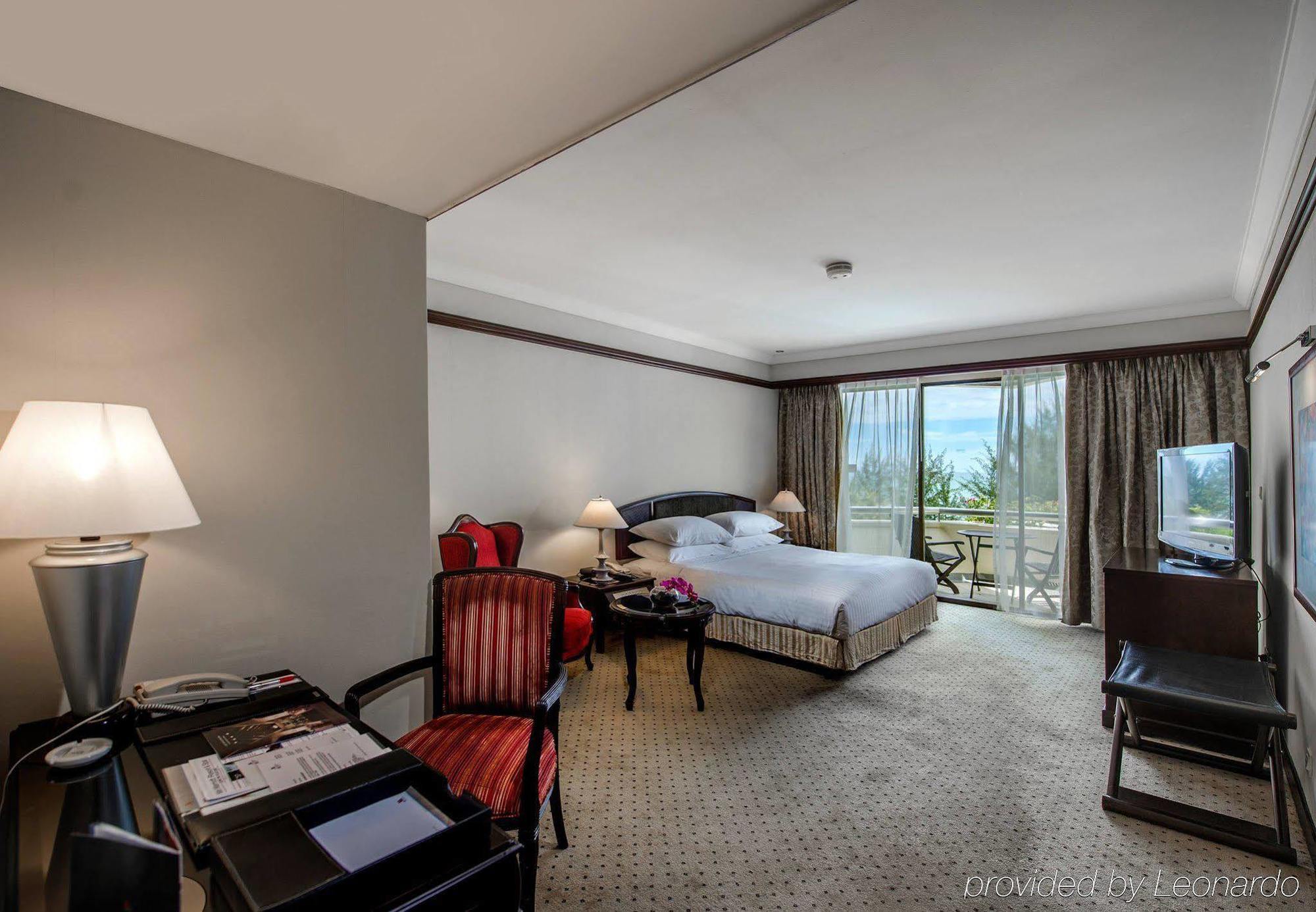 Marriott & Miri